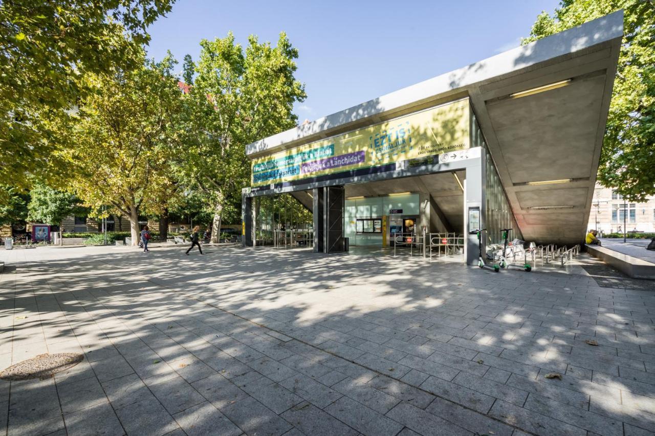 Live Star Apartment Budapest Esterno foto