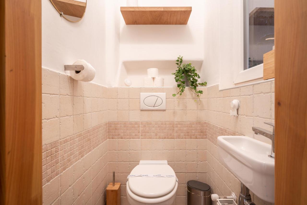 Live Star Apartment Budapest Esterno foto